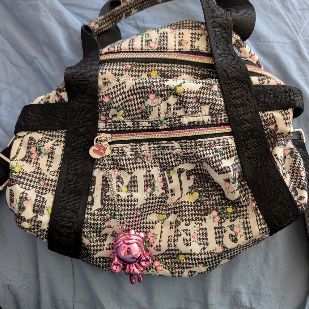 Stylish Black and White Women's Bag